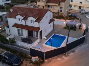 Bazén v ubytování Holiday Home Sea nebo v jeho okolí