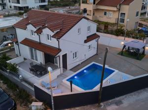 Bazén v ubytování Holiday Home Sea nebo v jeho okolí