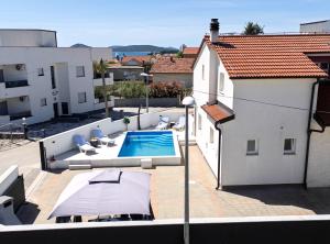 Bazén v ubytování Holiday Home Sea nebo v jeho okolí