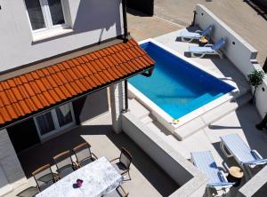 Bazén v ubytování Holiday Home Sea nebo v jeho okolí