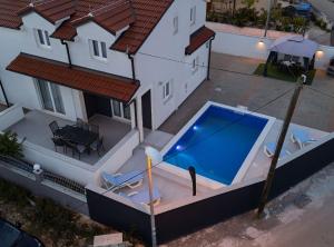 Bazén v ubytování Holiday Home Sea nebo v jeho okolí