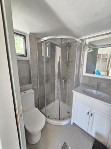A bathroom at Koukouapartments & Suites