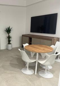 TV a/nebo společenská místnost v ubytování Star Suite Rome