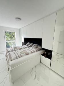Villa HM am Waldrand客房内的一张或多张床位