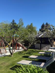 Vonkajšia záhrada v ubytovaní Plitvice Pension Perisic