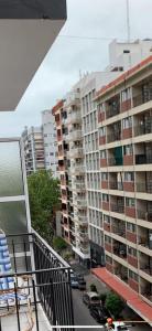 En balkon eller terrasse på Departamento con Perro