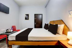 Postel nebo postele na pokoji v ubytování Super Hotel Live View