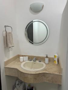 Koupelna v ubytování Habitación privada en casa particular - cama queen size