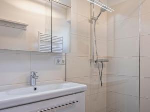 Koupelna v ubytování The Sun + 25 fotografií