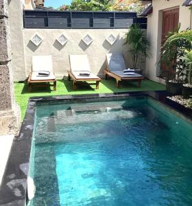Hồ bơi trong/gần Villa MARIE - KUTA - 6 Bedroom 4 Bathroom Villa - Great Location !