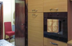 Kép Cozy Apartment In Marina Di Santangelo szállásáról Silvi Marinában a galériában