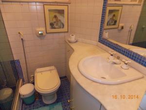Um banheiro em Ap.801:2Q Vista Mar Icaraí