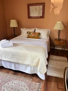 Ένα ή περισσότερα κρεβάτια σε δωμάτιο στο A sweet suite +15 φωτογραφίες