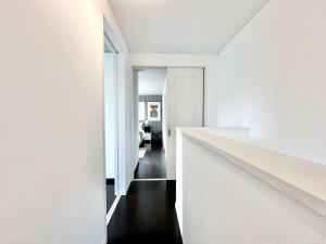 صورة لـ Modern designed property 15 mins from Kumamoto station by Restavio في Ozu