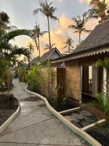 Taman di luar Coral Drift Resort & Villas