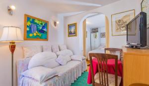 TV a/nebo společenská místnost v ubytování Holiday Home Piccolo Mondo