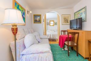 TV a/nebo společenská místnost v ubytování Holiday Home Piccolo Mondo