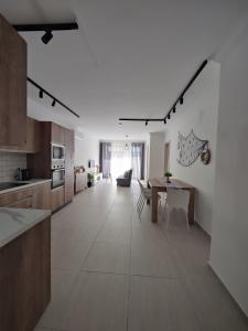 Kuchyň nebo kuchyňský kout v ubytování Modern Apartment in Marsaxlokk