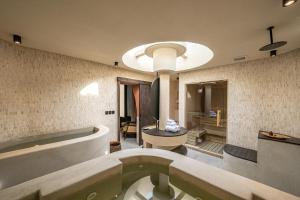 Phòng tắm tại Bedouin House Pererenan