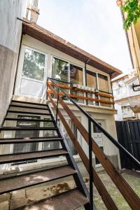 Tòa nhà nơi căn hộ tọa lạc