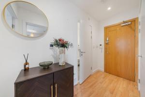 Galeriebild der Unterkunft Modern and central 1BR Flat with Skyline View in London