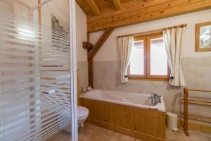 Ένα μπάνιο στο Chalet des Cimes +59 φωτογραφίες