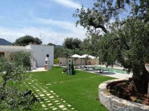 The swimming pool at or close to Terra Mater - Exclusive Cottage -