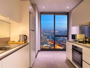 Kuchyň nebo kuchyňský kout v ubytování Movenpick Living Istanbul West