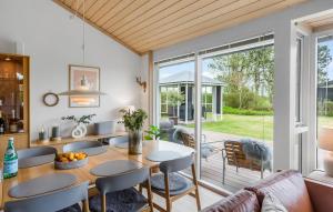 Η κουζίνα ή μικρή κουζίνα στο Holiday Home Stubbegårdsparken