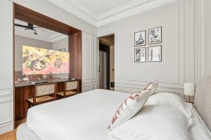 Posteľ alebo postele v izbe v ubytovaní Interior Design - Apartment 6P-2BR - Tour Eiffel
