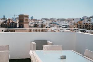 Uma varanda ou terraço em The Howard Hotel