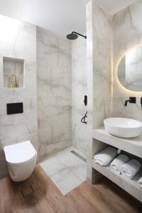 Bilik mandi di Danae Comfort Living