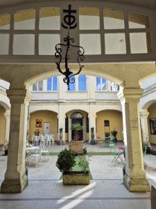 Gallery image of Motel le Bon Samaritain in Roucy +14 photos