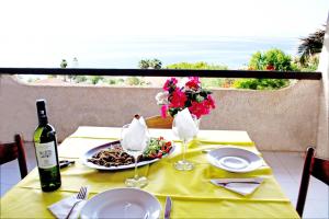 Gallery image of Cala Petrosa Resort in Parghelia