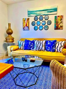 Posedenie v ubytovaní 3 Star 3 bed QUERTINEUX Historic 4 Cathar Châteaux Lastours air conditioned