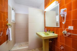 Koupelna v ubytování Apartamento Felipe 1-3 + 22 fotografií