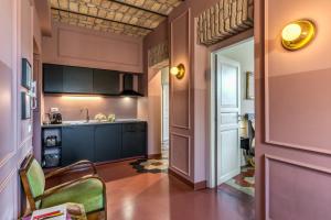 A kitchen or kitchenette at CORNER211