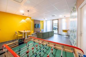 Mängude tuba majutusasutuses Résidence Nemea Clermont Centre +7 fotot