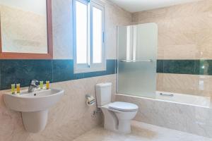 Fotografie z fotogalerie ubytování Sandy Beach Villas, Villa 5 Joanna - Private Pool - Private Beach Area v destinaci Polis Chrysochous + 32 fotografií