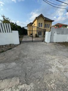 Hoone, kus villa asub