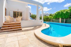 The swimming pool at or close to Villa d'Es Trenc