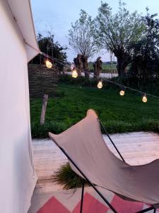 Voedselbos Camping Koperwiek外面的花园