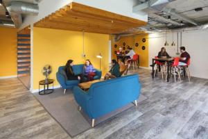 Χώρος καθιστικού στο Student Only Riverside Way in Winchester