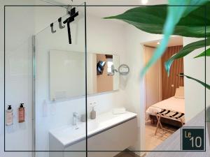 Kúpeľňa v ubytovaní Le 10 - Gîte 6 personnes dans le Condroz