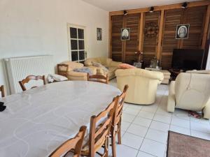 Χώρος καθιστικού στο L'Opale - Chez L'habitant