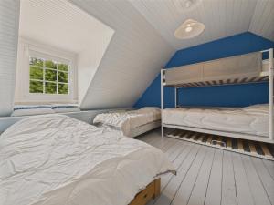 Postel nebo postele na pokoji v ubytování Idéal 8 adultes et 5 enfants - 200m plage