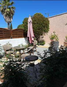 Κήπος έξω από το MARSEILLAN Ville