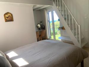 Posteľ alebo postele v izbe v ubytovaní Amfiteatrico Sea View - Kalamos Attiki