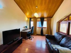 Posezení v ubytování 3-bed penthouse apartment
