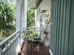 Afbeelding uit fotogalerij van Hacienda Home in Tha Sut